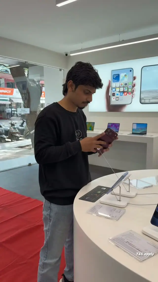 Apple product and accessory offers